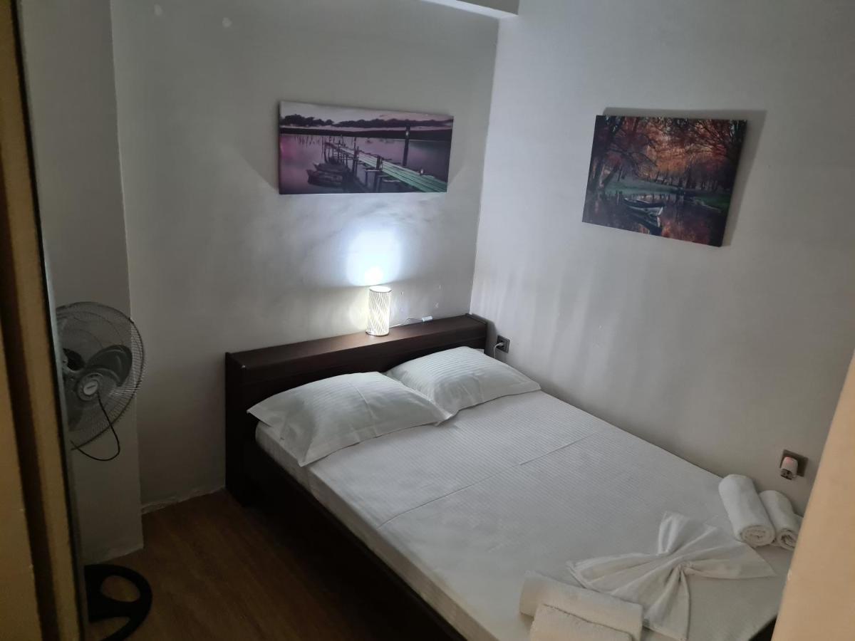 Apartments "Antonis" Nea Filadelfia Athen Exterior foto